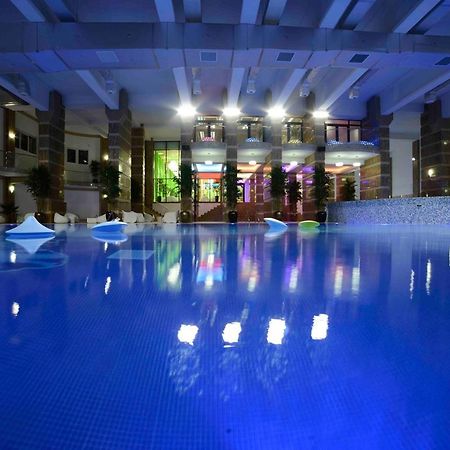 Militari Luxury Flat Apartment Rosu Exterior photo