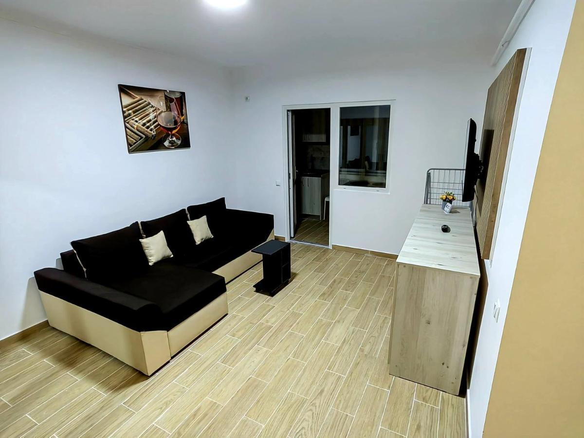 Militari Luxury Flat Apartment Rosu Exterior photo
