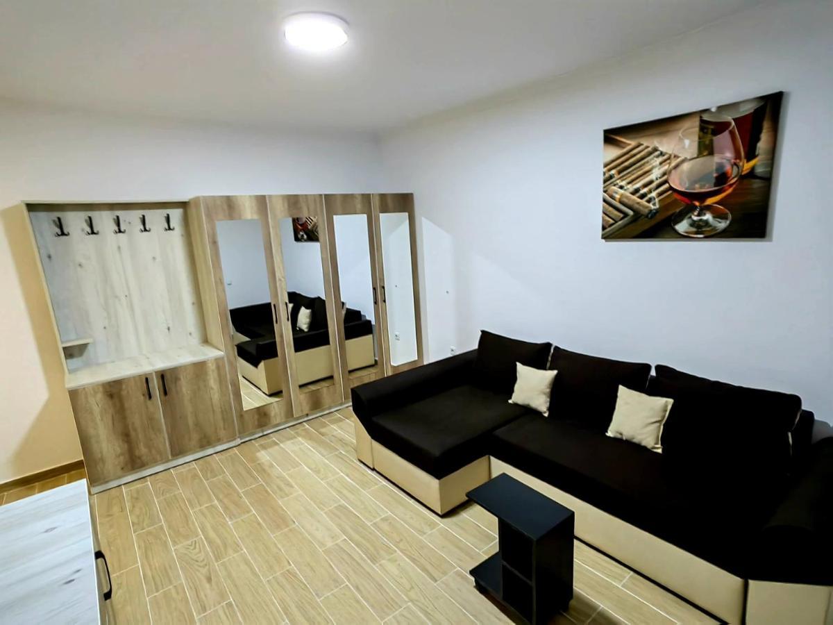 Militari Luxury Flat Apartment Rosu Exterior photo