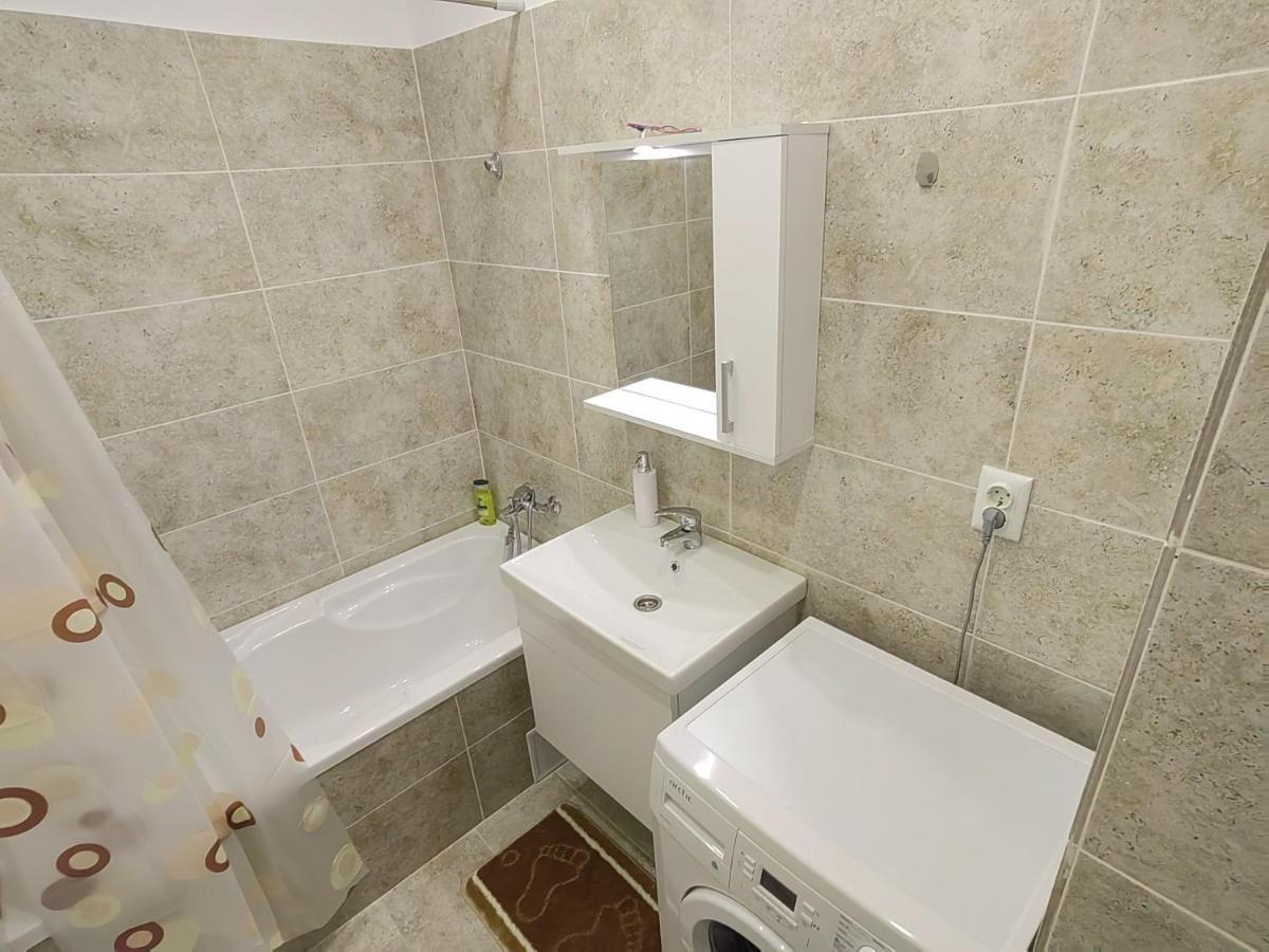 Militari Luxury Flat Apartment Rosu Exterior photo